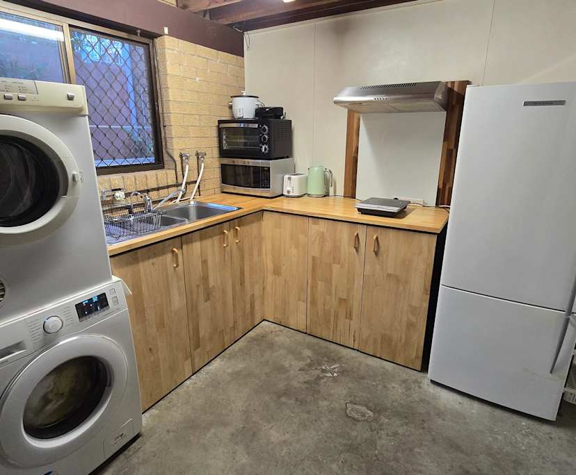 $380, 1-bed, 1 bathroom, Ferny Grove QLD 4055