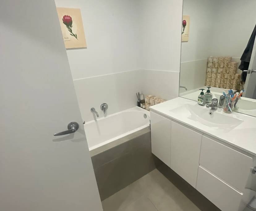$190, Share-house, 3 bathrooms, Old Bar NSW 2430