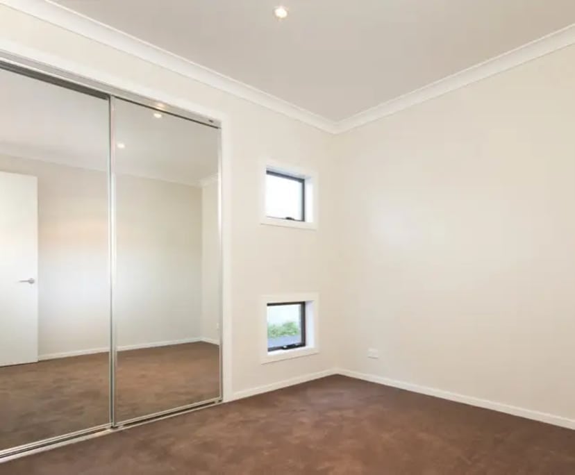 $350-420, Student-accommodation, 3 rooms, Cheltenham VIC 3192, Cheltenham VIC 3192