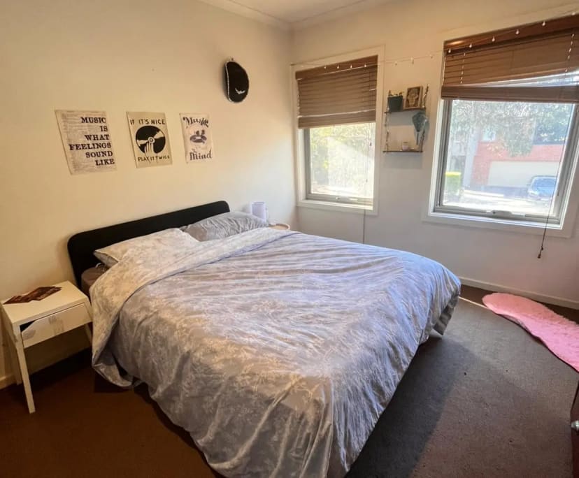 Room in a share house