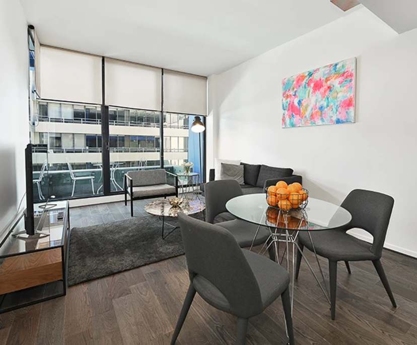 $725, 1-bed, 1 bathroom, Melbourne VIC 3004