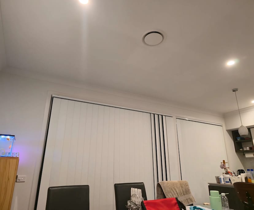 Room in a share house