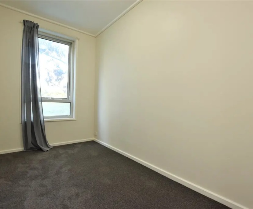 Whole property with 2 rooms for rent