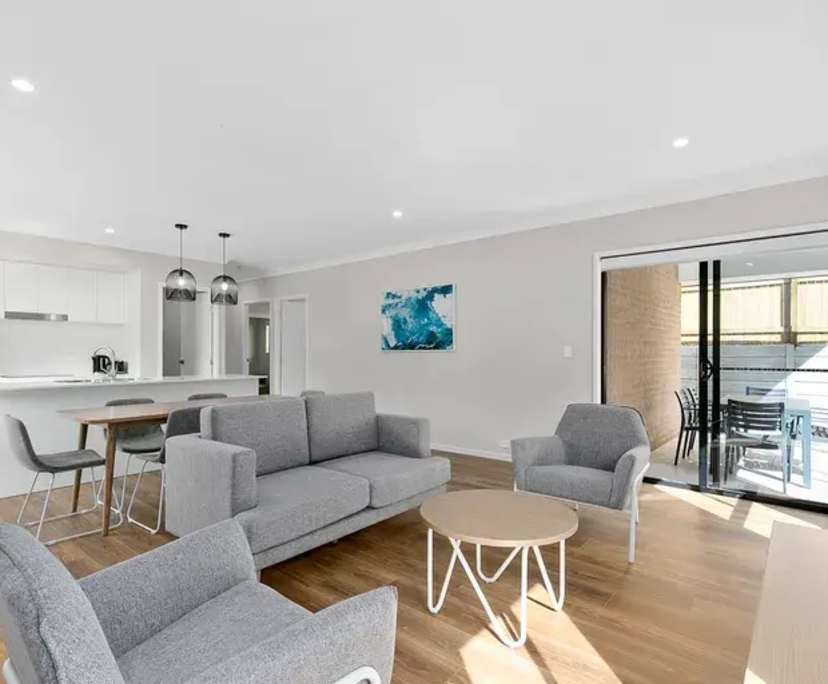 $310, Share-house, 3 bathrooms, Holmview QLD 4207