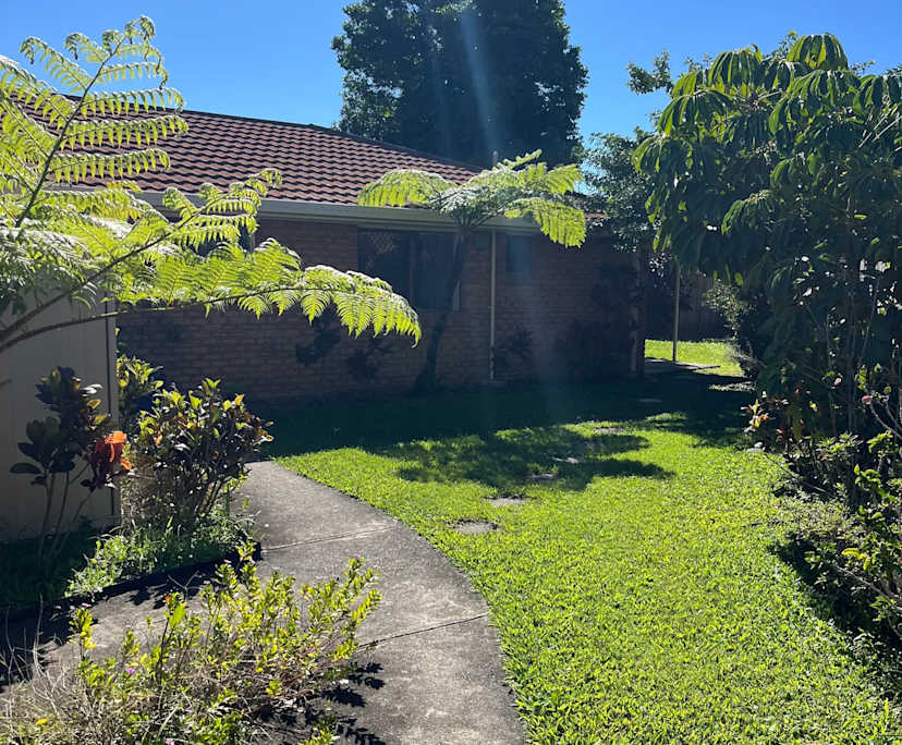 Whole property with 2 rooms for rent