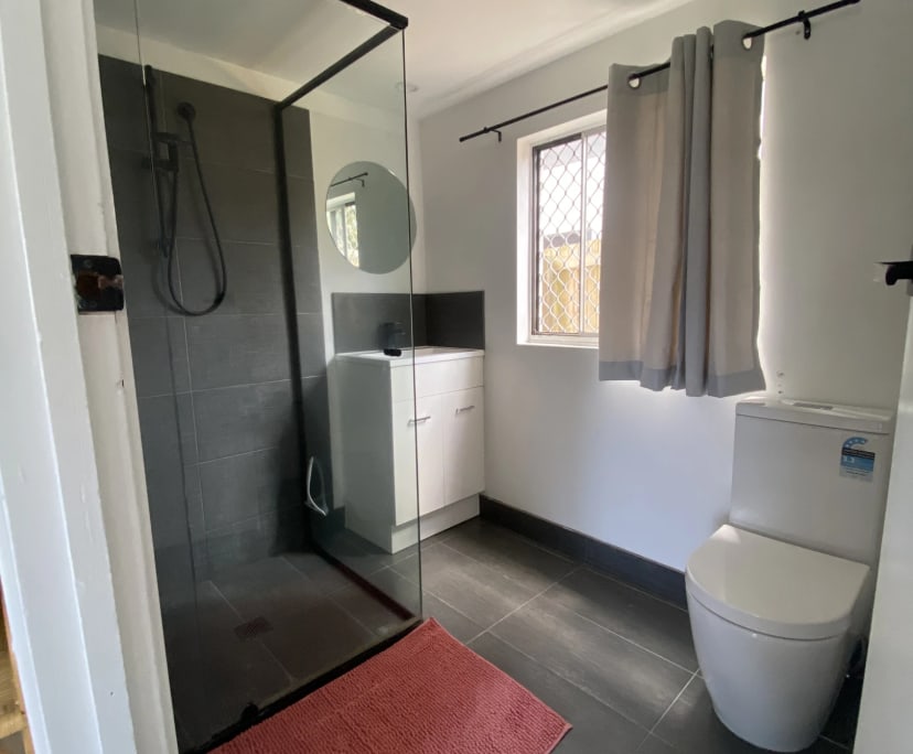 $700, Share-house, 2 bathrooms, Coolangatta QLD 4225