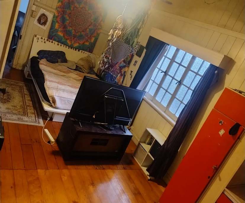 Furnished room in a share house