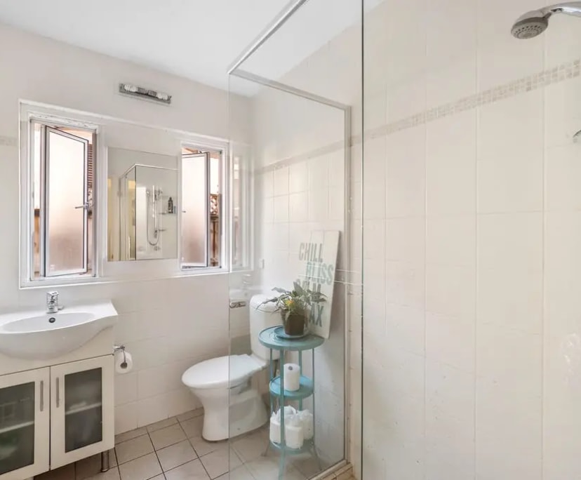 $400, Flatshare, 2 bathrooms, Kirribilli NSW 2061