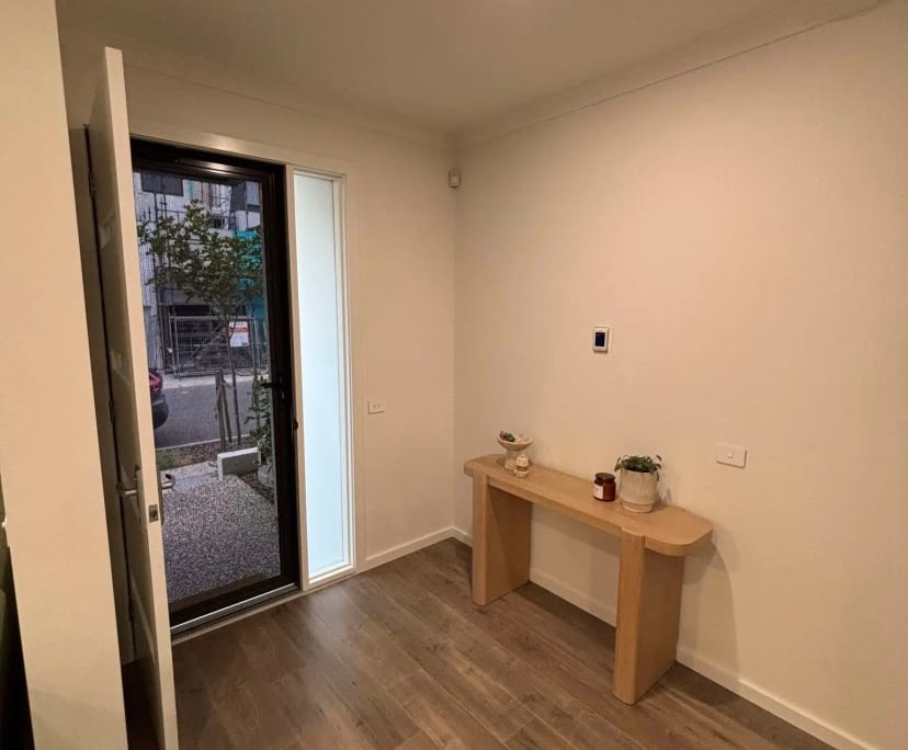 $300, Share-house, 3 bathrooms, West Lakes SA 5021