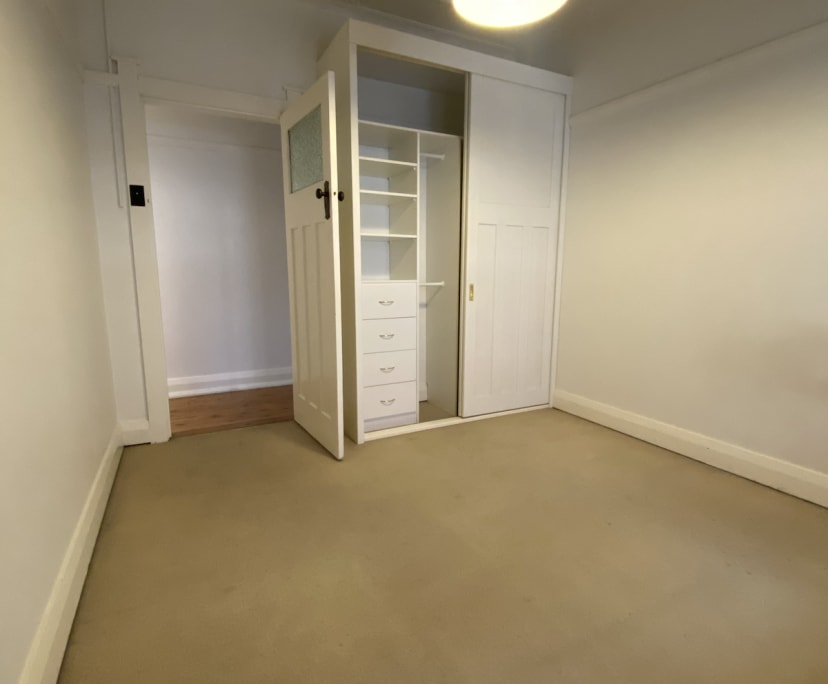 Unfurnished room in a flatshare