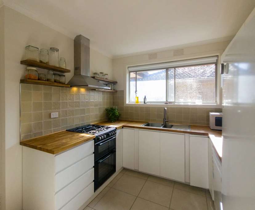Whole property with 2 rooms for rent