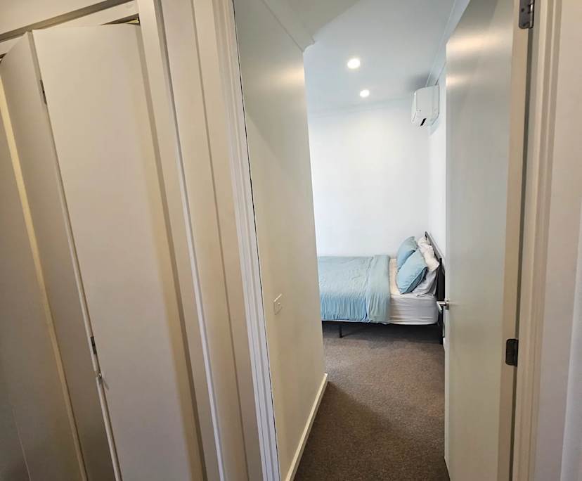 $500, Share-house, 3 bathrooms, South Melbourne VIC 3205
