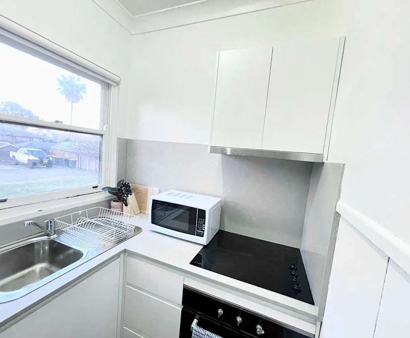$580, 1-bed, 1 bathroom, Burwood NSW 2134