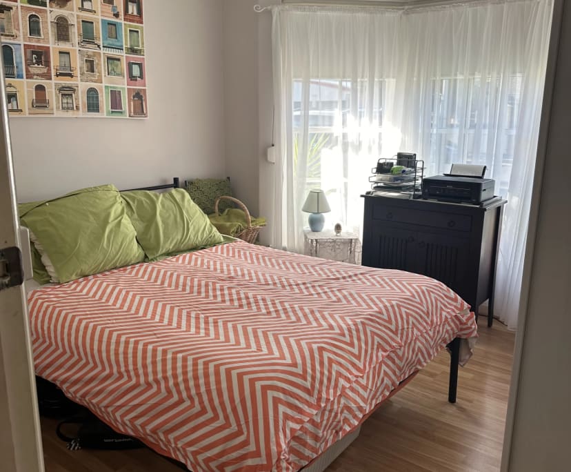 Furnished room in a flatshare