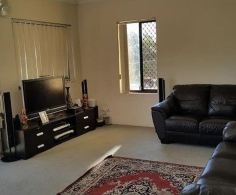 Furnished room with ensuite in a flatshare