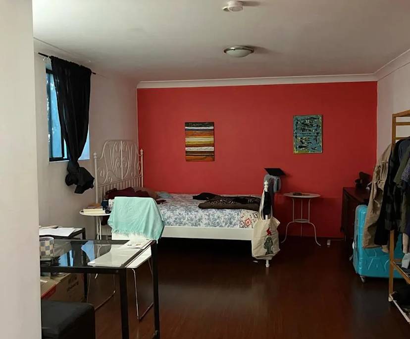 Furnished room in a share house