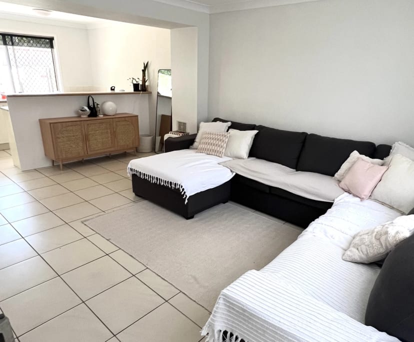 Unfurnished room in a share house