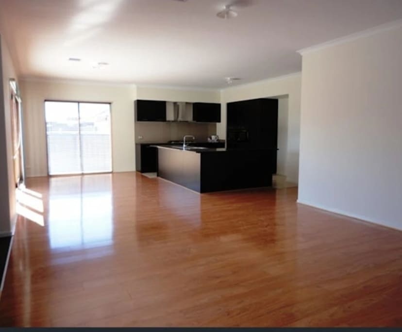 Unfurnished room in a share house