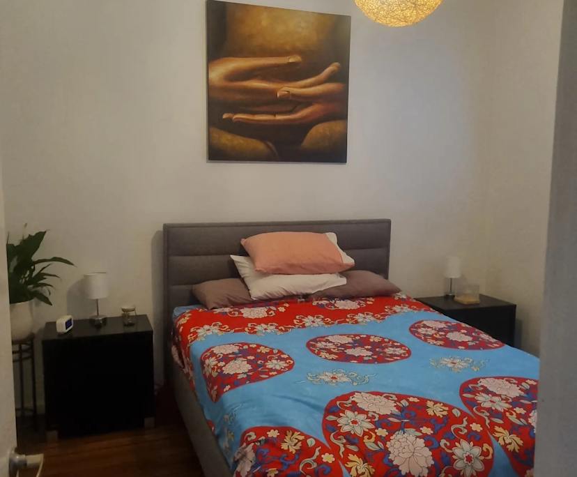 Room in a share house