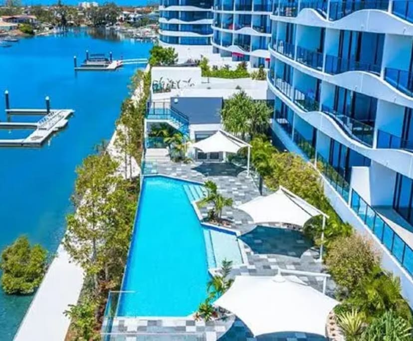 Room for Rent in Biggera Waters, Gold Coast 480,