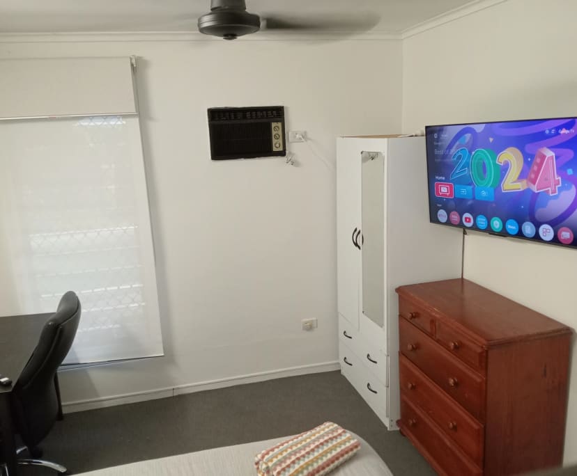 Furnished room in a share house