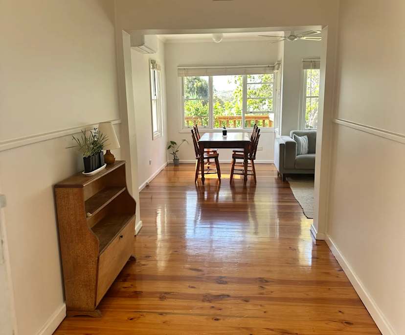 Room in a share house