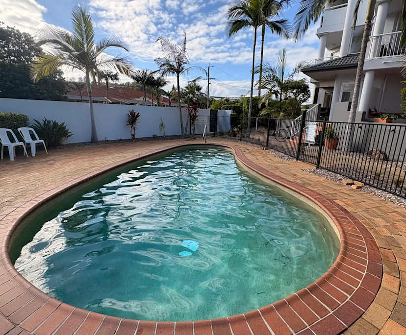 $375, Flatshare, 2 bathrooms, Coolangatta QLD 4225
