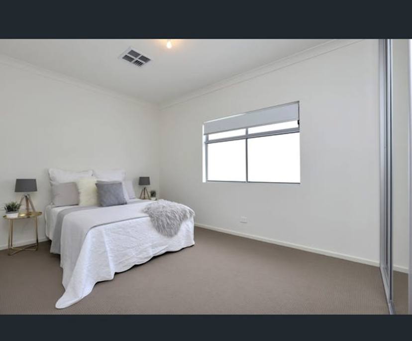 Unfurnished room with own bathroom
