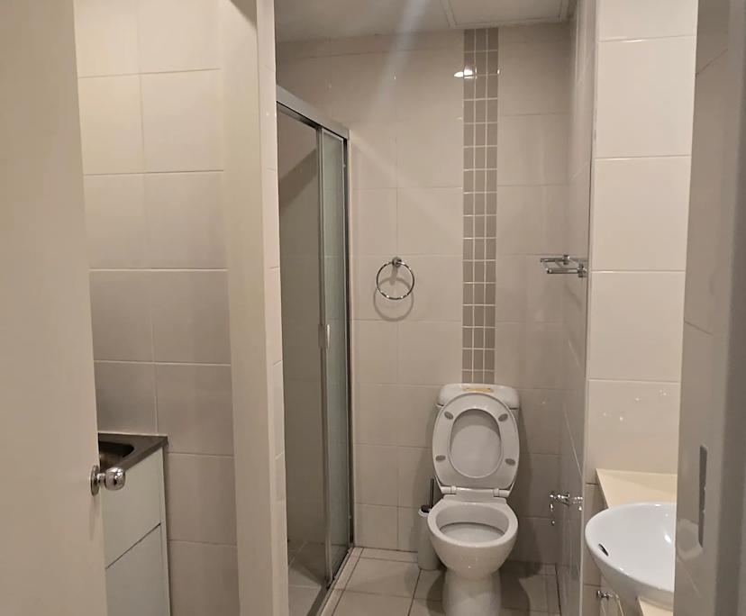 $325, Flatshare, 2 bathrooms, Haymarket NSW 2000