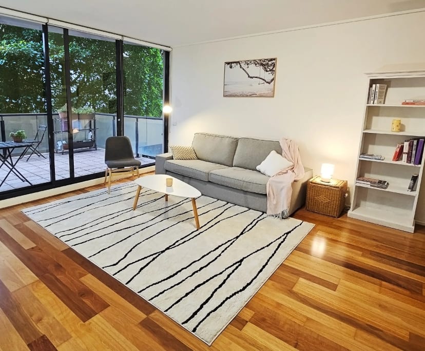 Furnished room in a flatshare