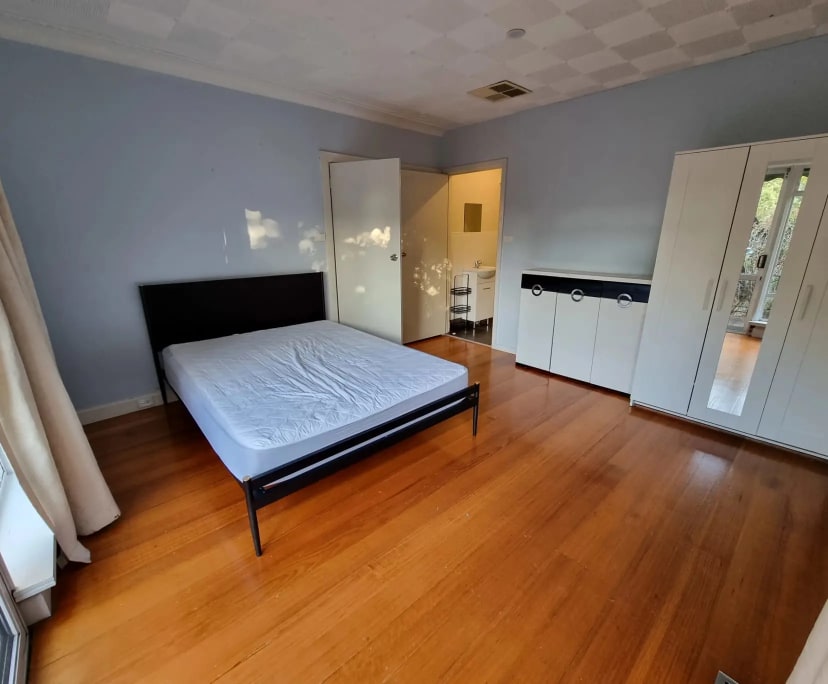 Furnished room with own bathroom