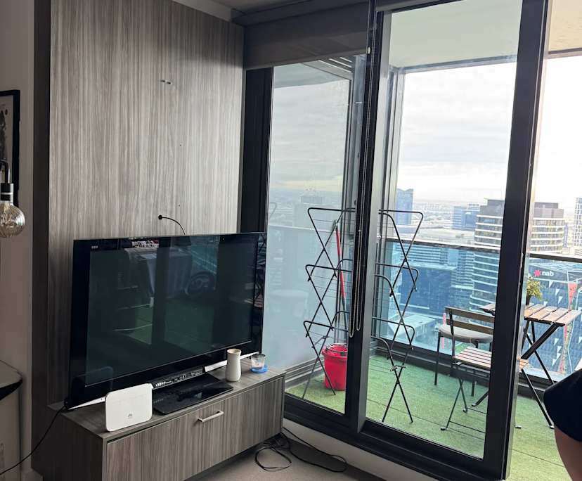 Furnished room in a flatshare