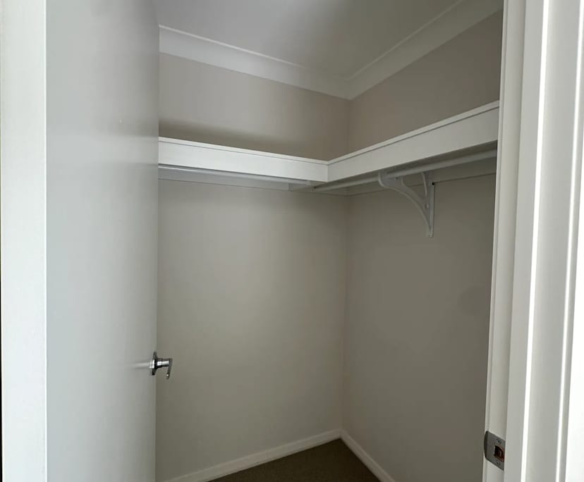 $260, Share-house, 4 bathrooms, Bardia NSW 2565