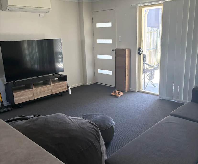 $300, Share-house, 3 bathrooms, Brendale QLD 4500