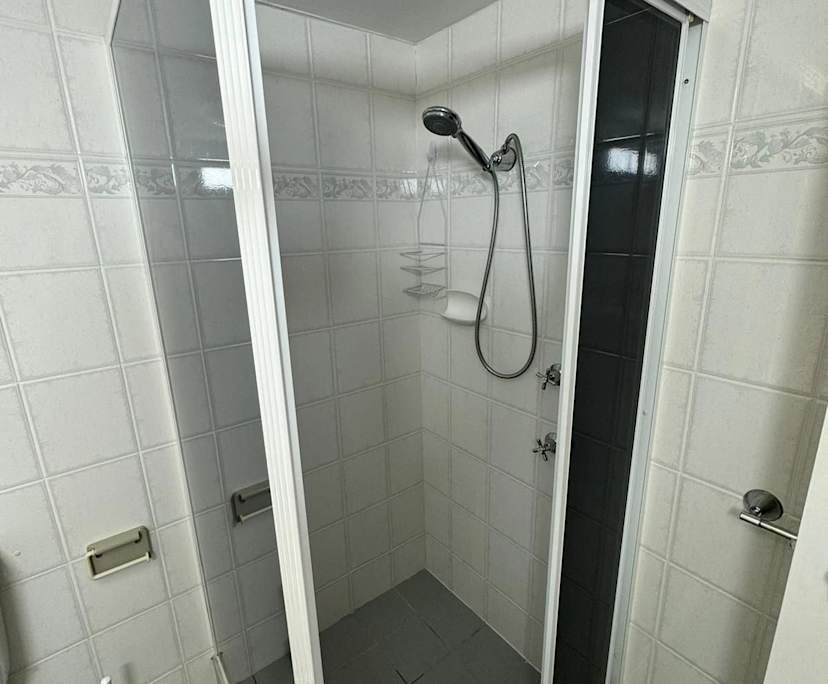 $600, Flatshare, 2 bathrooms, Surfers Paradise QLD 4217