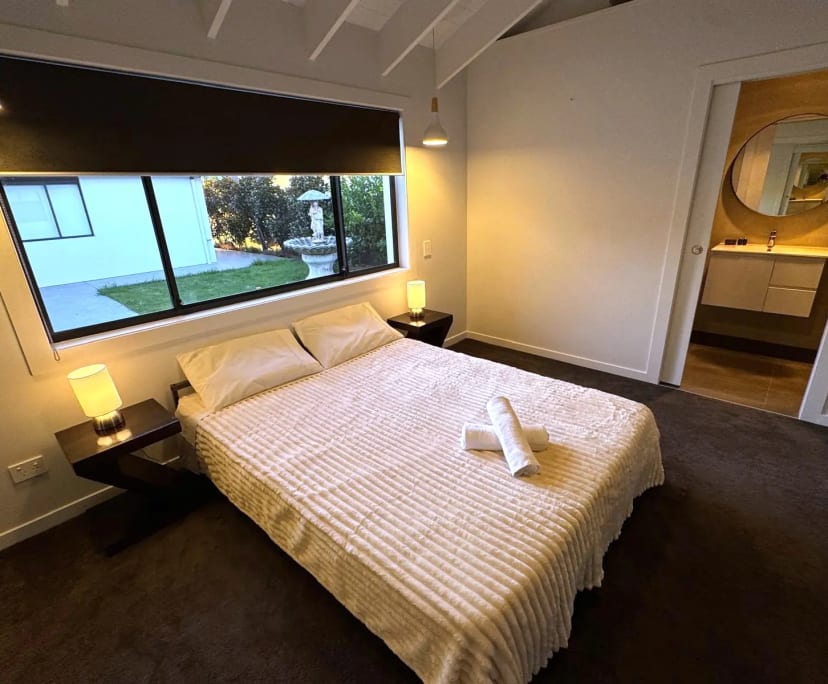 $750, Share-house, 5 bathrooms, Mermaid Waters QLD 4218