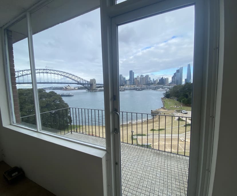 Room for Rent in McMahons Point, Sydney 400, Furn...