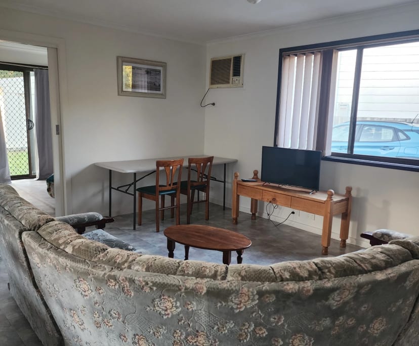$250, Share-house, 2 bathrooms, Cowes VIC 3922