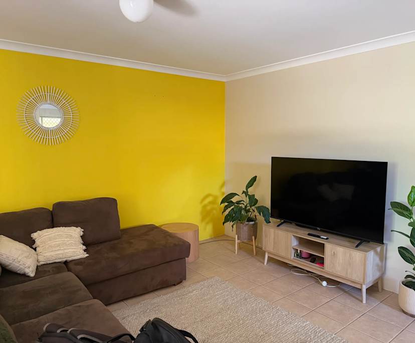 Unfurnished room in a flatshare