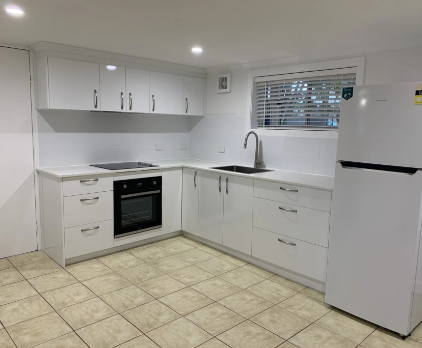 Granny Flat for Rent in Southport, Gold Coast 480...