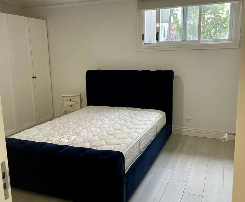 Room in a share house