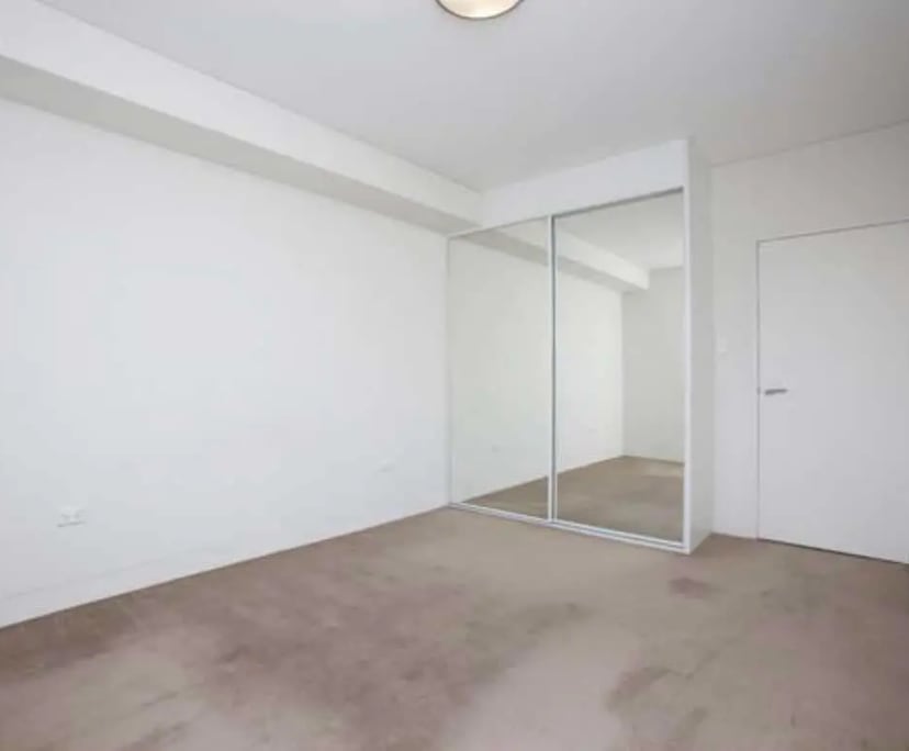 Unfurnished room with own bathroom