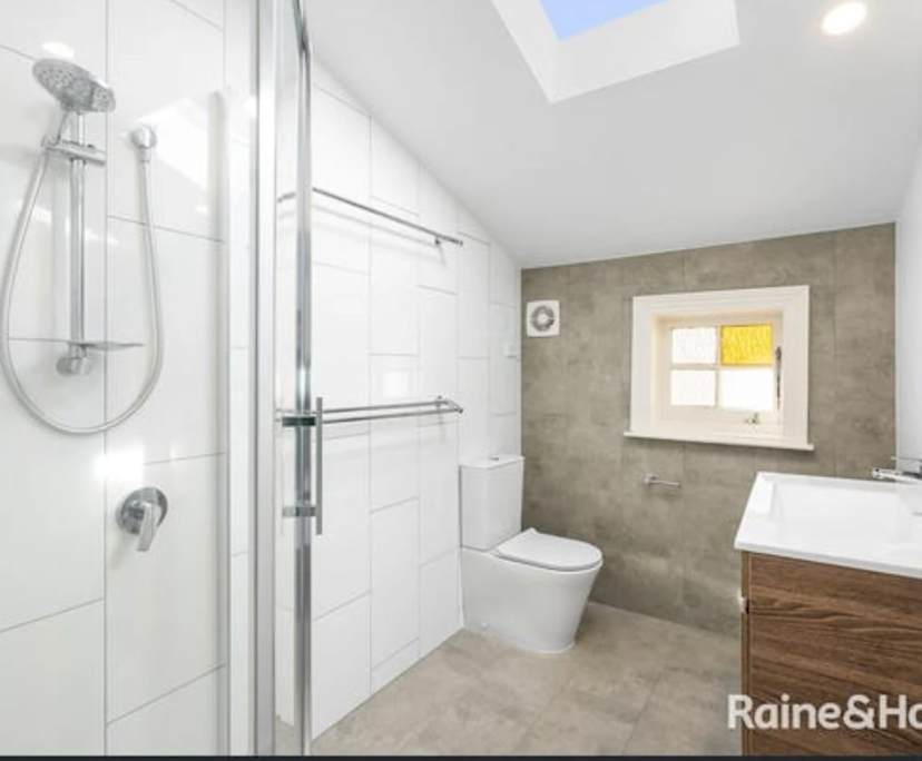 Unfurnished room in a share house
