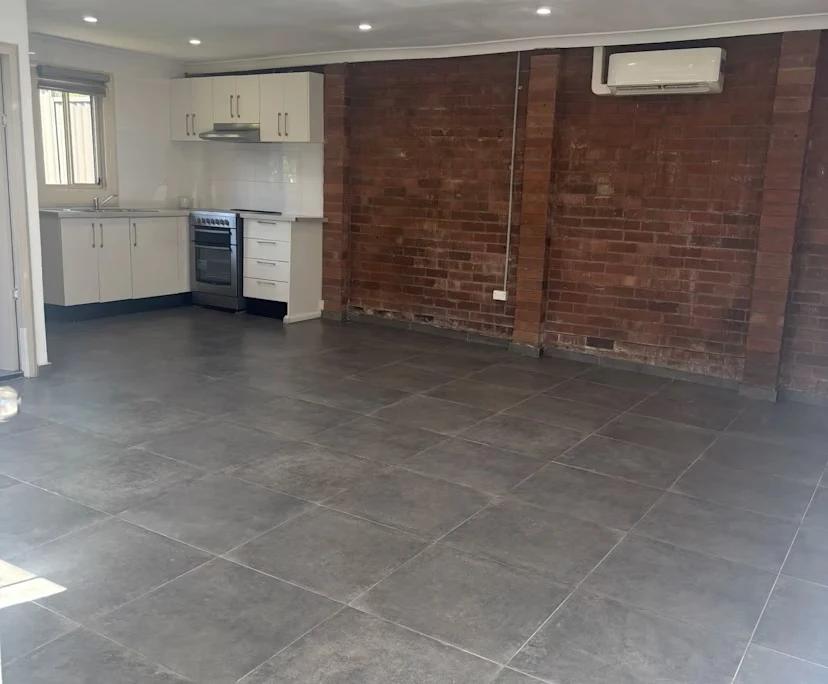 Unfurnished room granny flat for rent