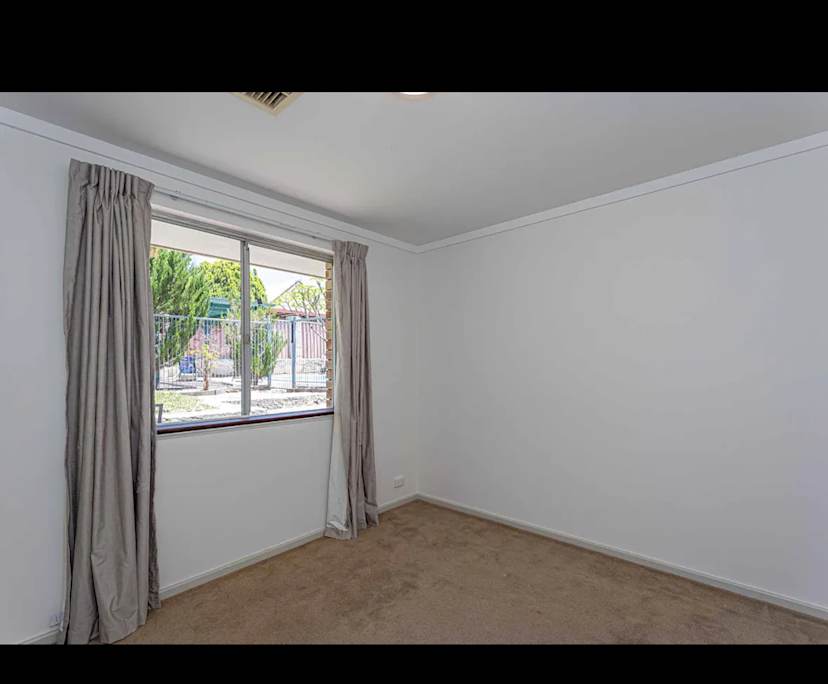 Unfurnished room in a share house