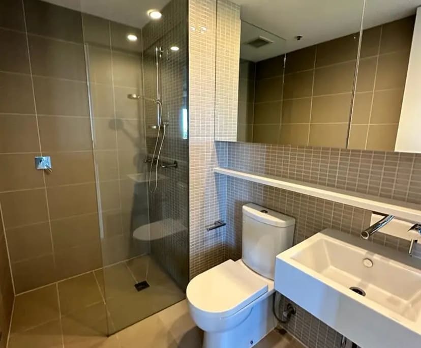 $450, Flatshare, 2 bathrooms, Melbourne VIC 3004