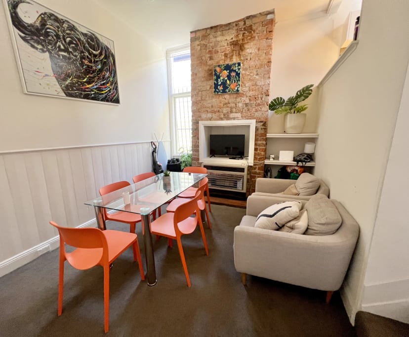 Furnished room in a share house
