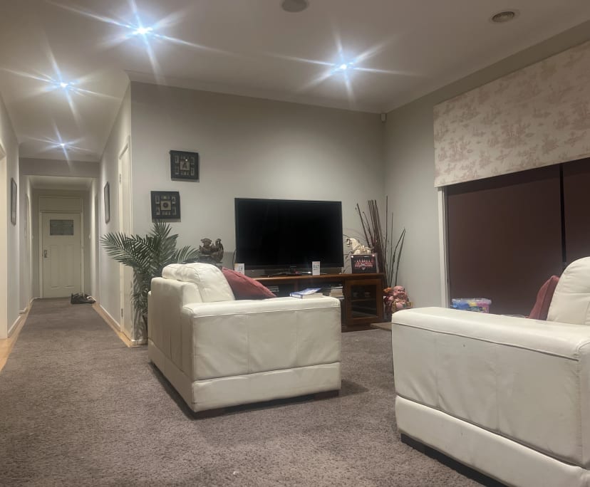 Student for Rent in Deer Park, Melbour...