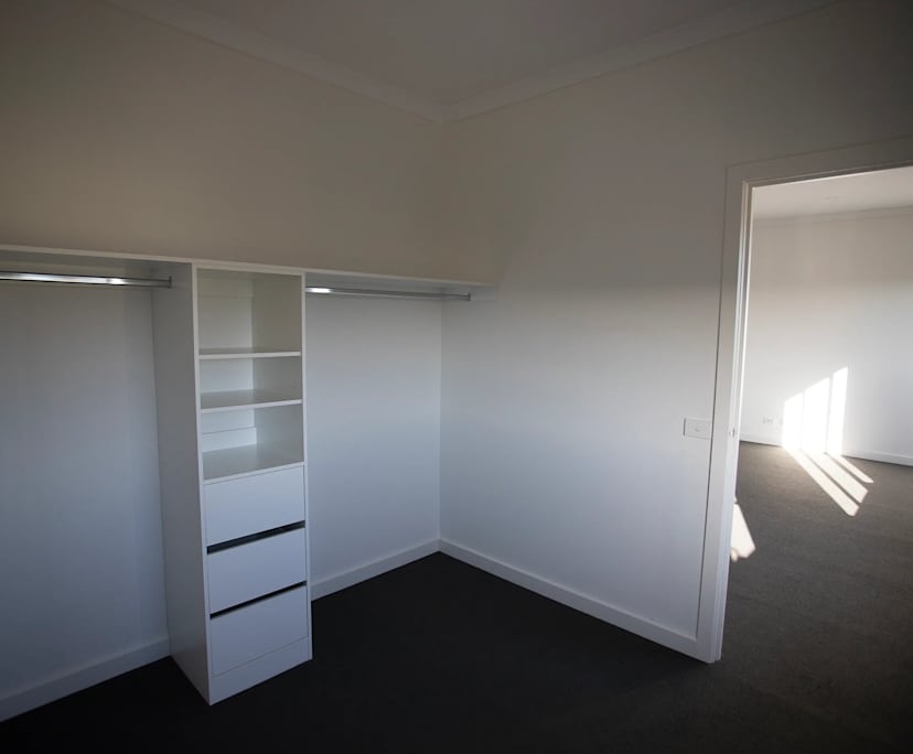 $250-350, Share-house, 2 rooms, Officer VIC 3809, Officer VIC 3809