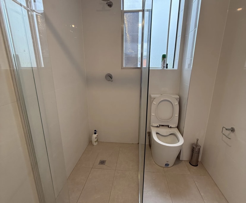 $250, Flatshare, 2 bathrooms, Punchbowl NSW 2196